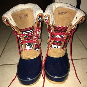 Khombu Boots Size 7-7.5